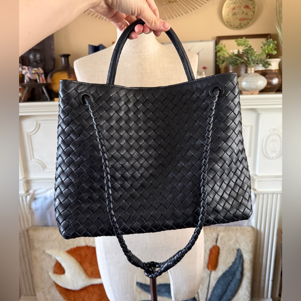 Quince Italian Leather Handwoven Satchel in black - Picture 14 of 16